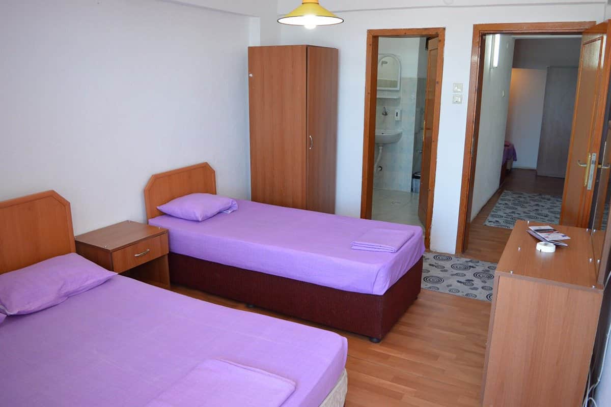 monlight otel çakraz